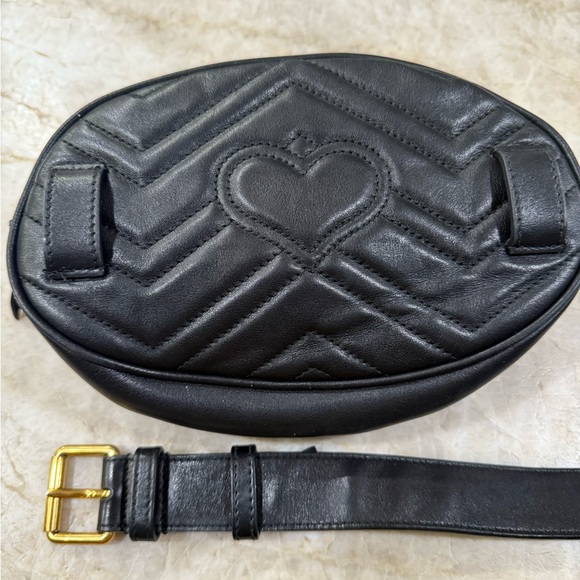 Gucci GG Marmont Matelassé black leather belt bag - Picture 8 of 16